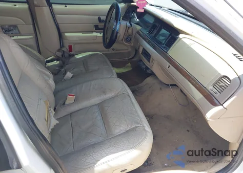 2008 Ford Crown Victoria Lx z USA, uszkodzony, nr VIN 2FAFP74V88X175233